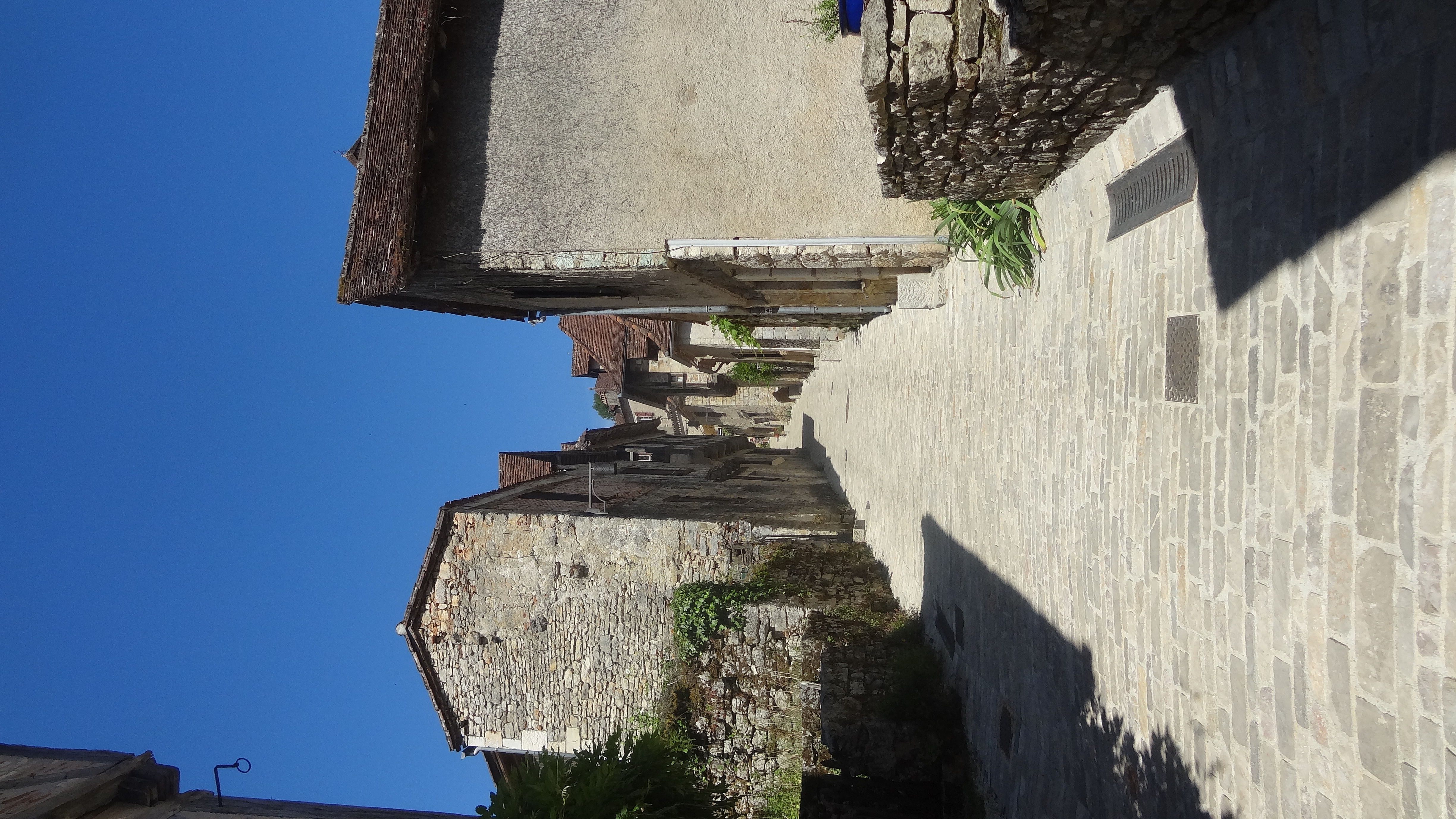 Rue à St Cirq Lapopie
