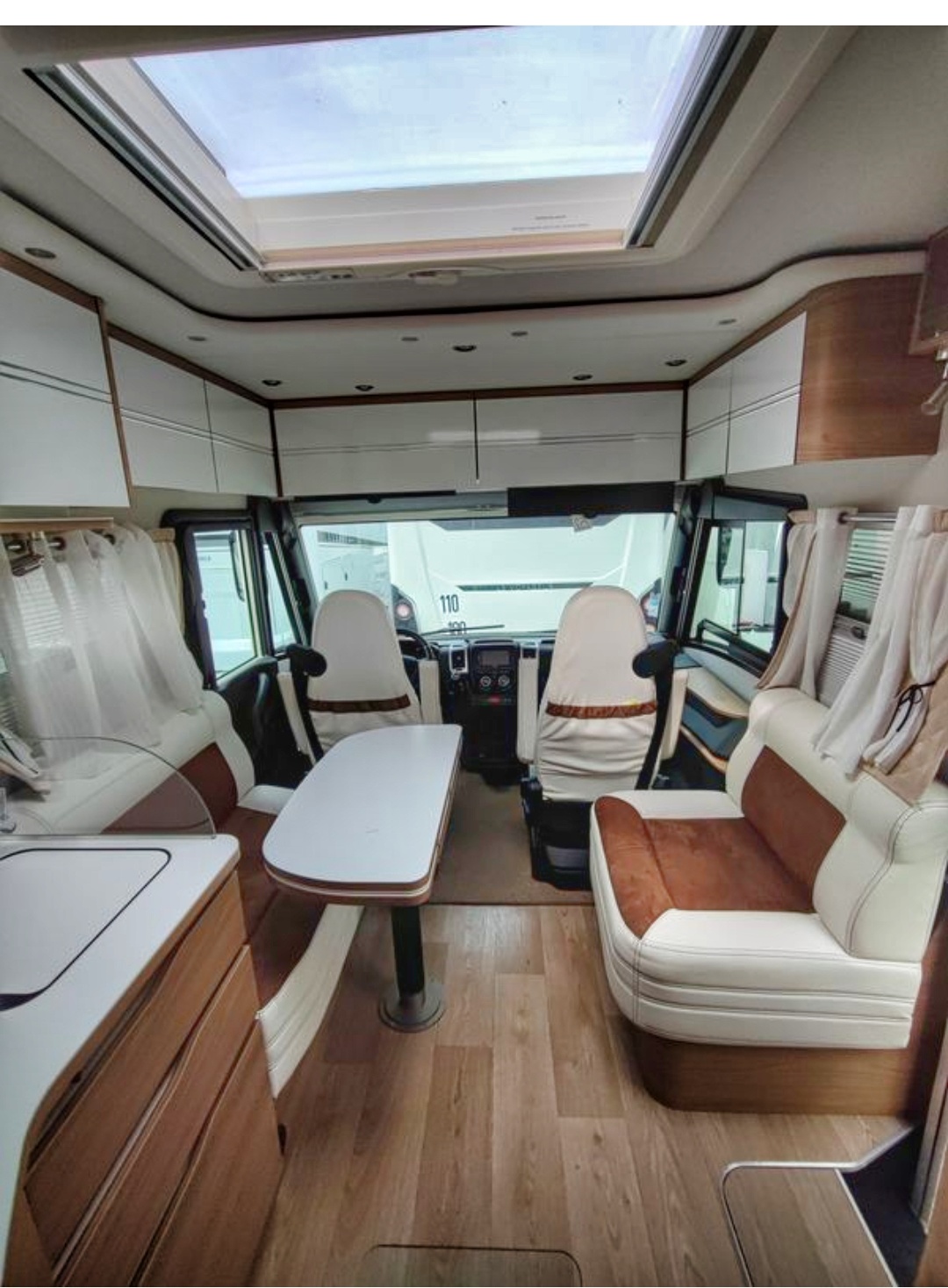 salon le voyageur.jpg