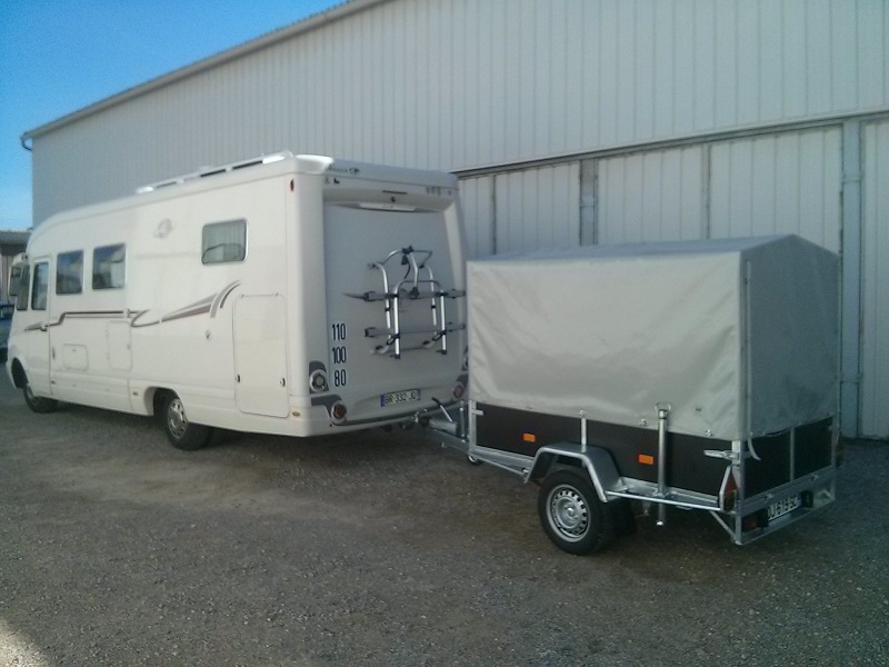 Camping car + remorque.jpg.jpg