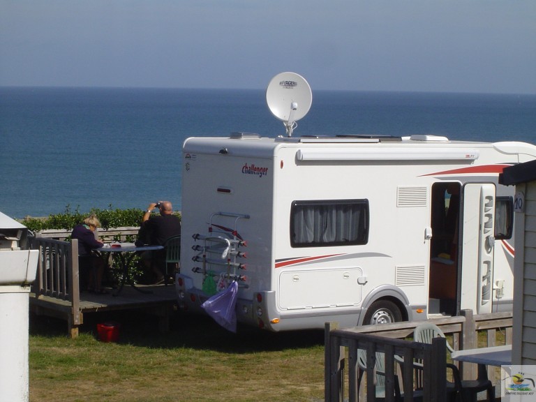 emplacement-camping-car-vue-mer-768x576.jpg
